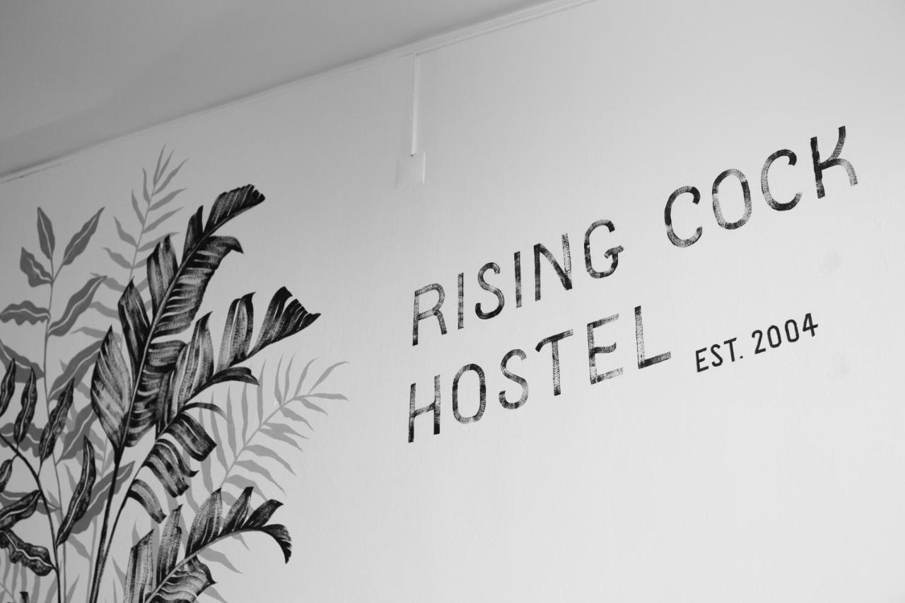 Rising Cock Party Hostel Lagos Kültér fotó